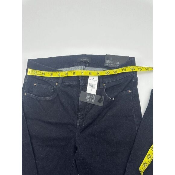 Ann Taylor The Skinny Jeans Mid Rise Sz 2 Zip Up 5 Pockets NWT Dark Blue - Picture 4 of 6